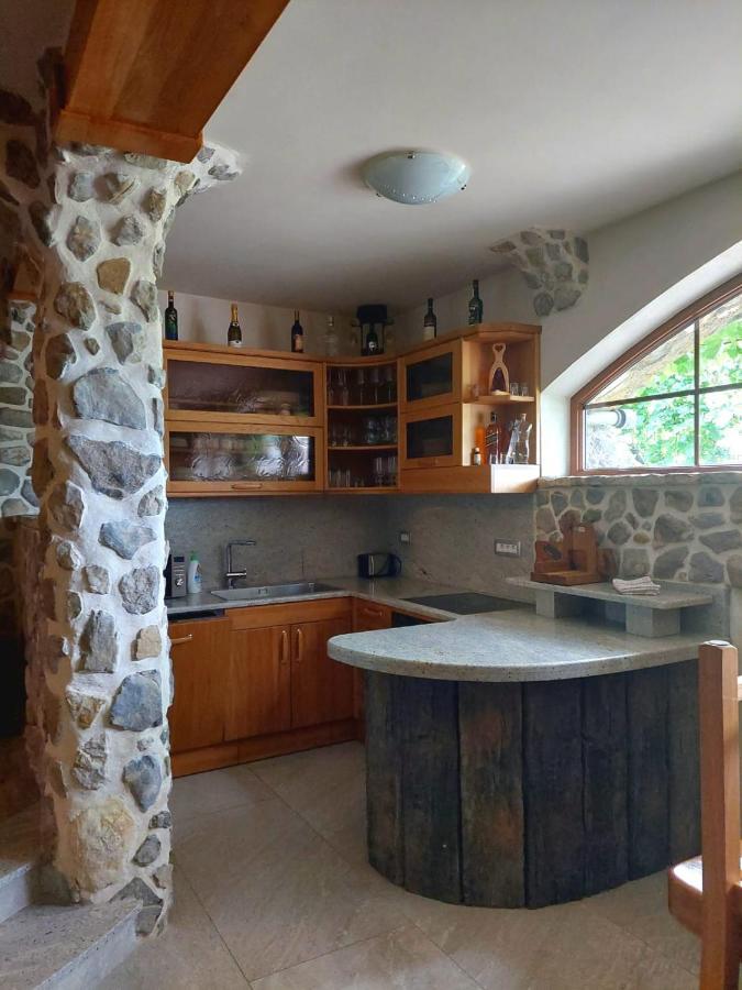 Zerko Holiday Home - Vineyard Chalet With Sauna And Jacuzzi Free Mirna Eksteriør bilde