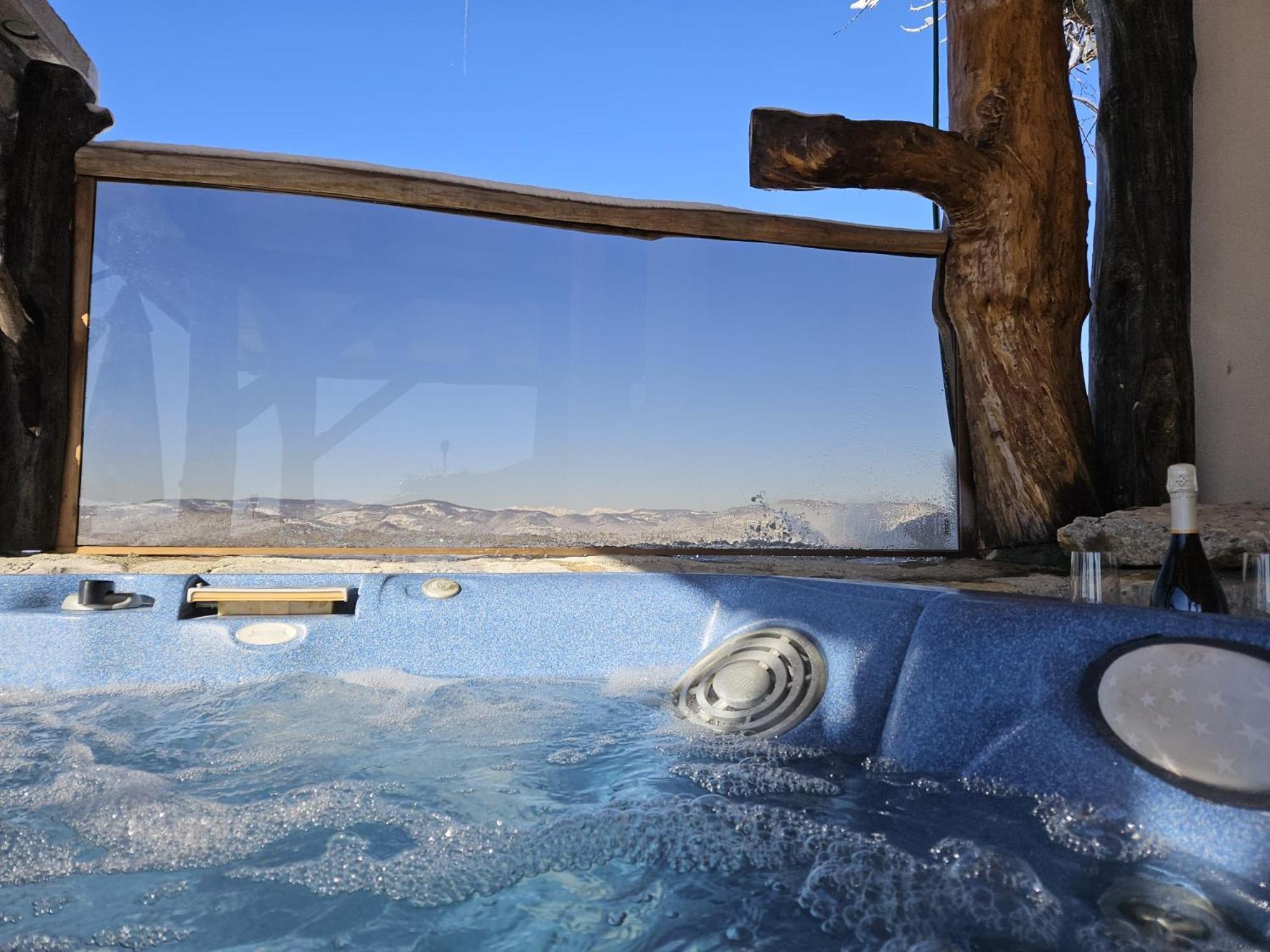 Zerko Holiday Home - Vineyard Chalet With Sauna And Jacuzzi Free Mirna Eksteriør bilde