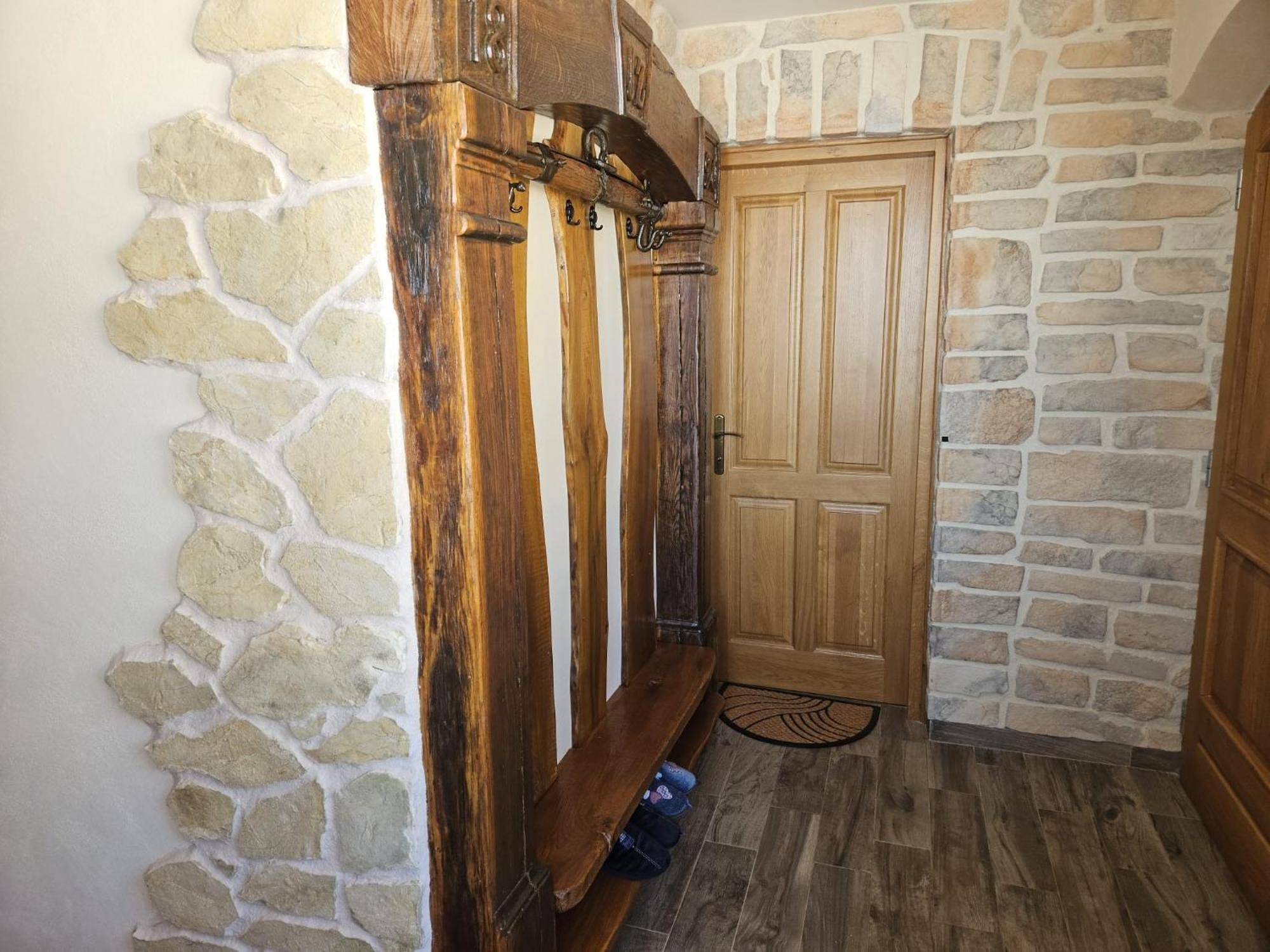 Zerko Holiday Home - Vineyard Chalet With Sauna And Jacuzzi Free Mirna Eksteriør bilde
