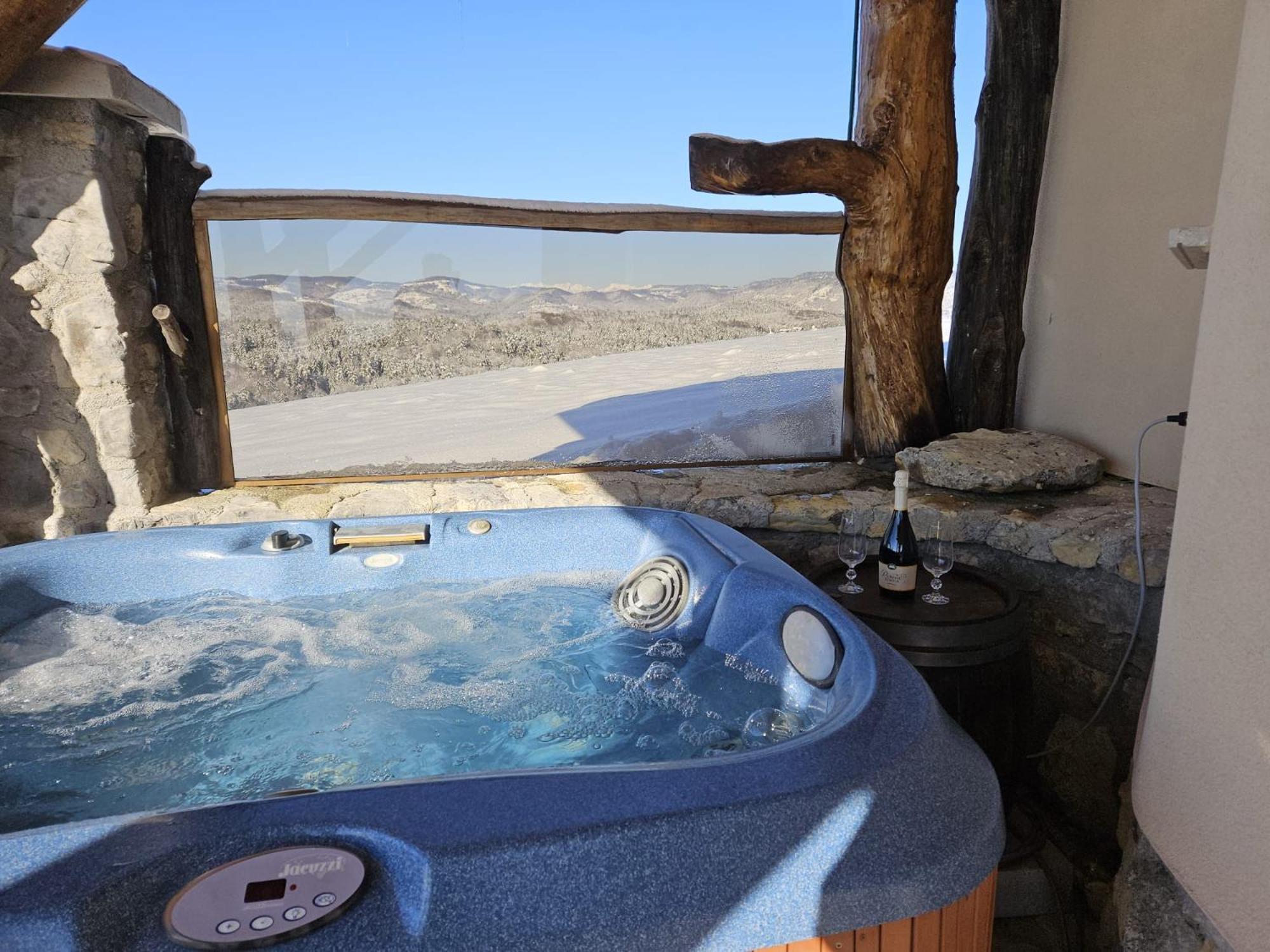 Zerko Holiday Home - Vineyard Chalet With Sauna And Jacuzzi Free Mirna Eksteriør bilde